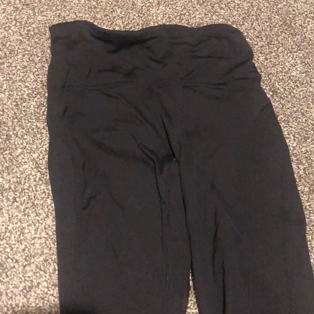 Black lululemon leggings